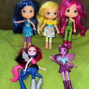 Dolls lot
